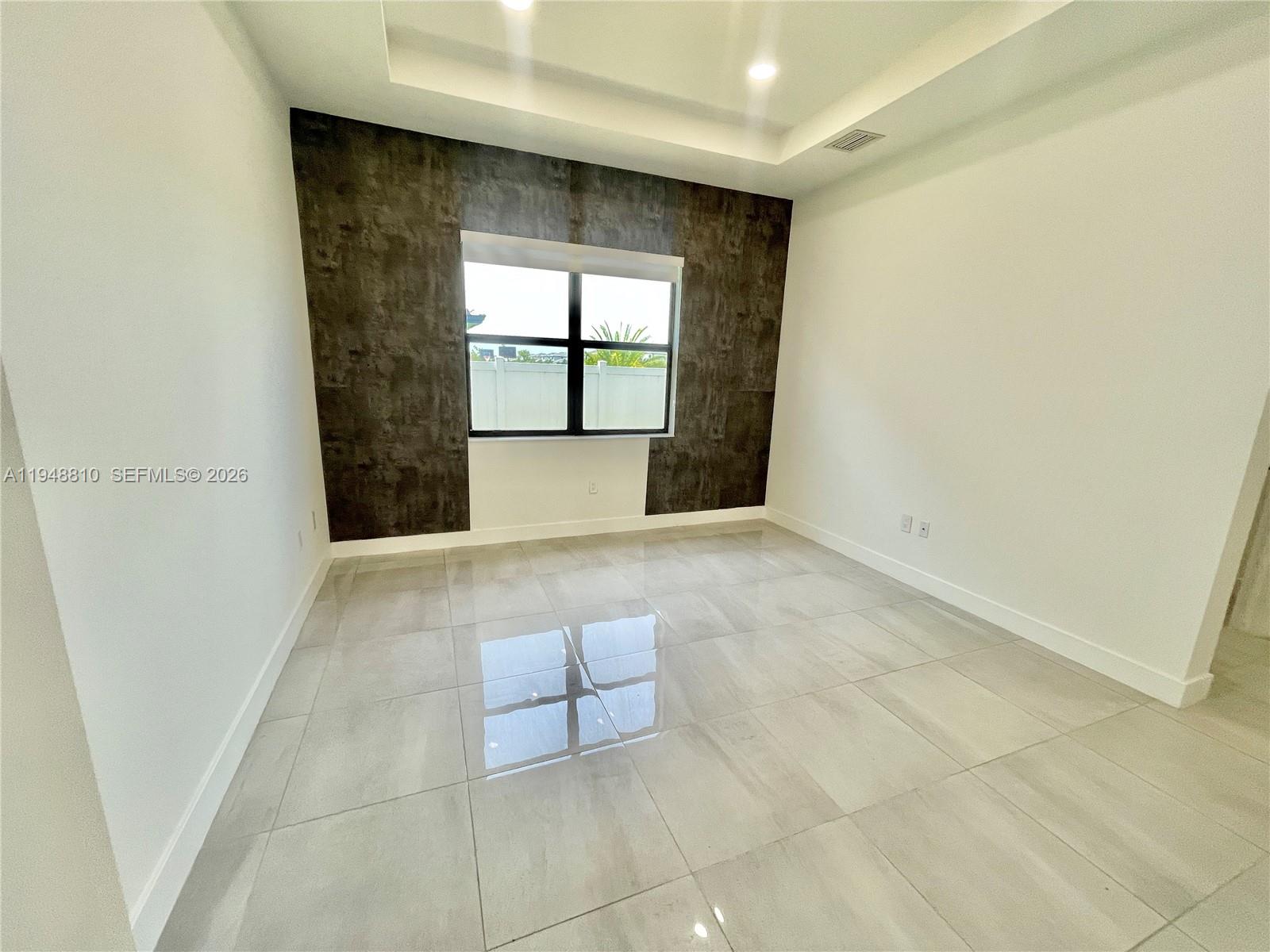 TUSCAN ISLES - Residential