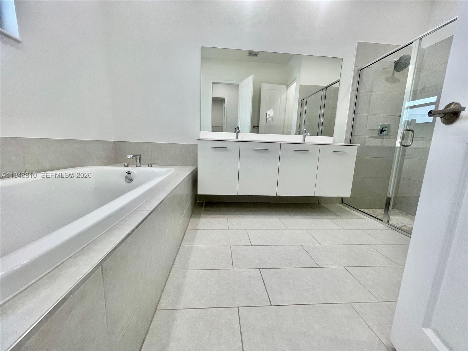 TUSCAN ISLES - Residential