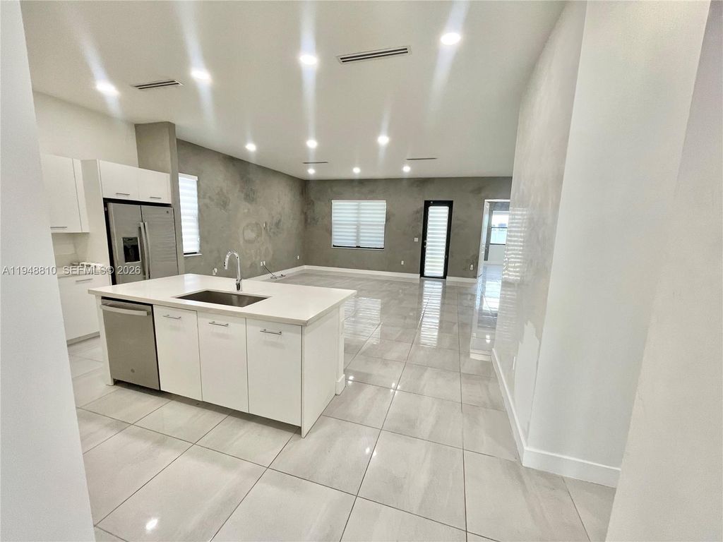Photo of 17324 SW 41st St, Miramar, FL 33029 (MLS # A11948810)