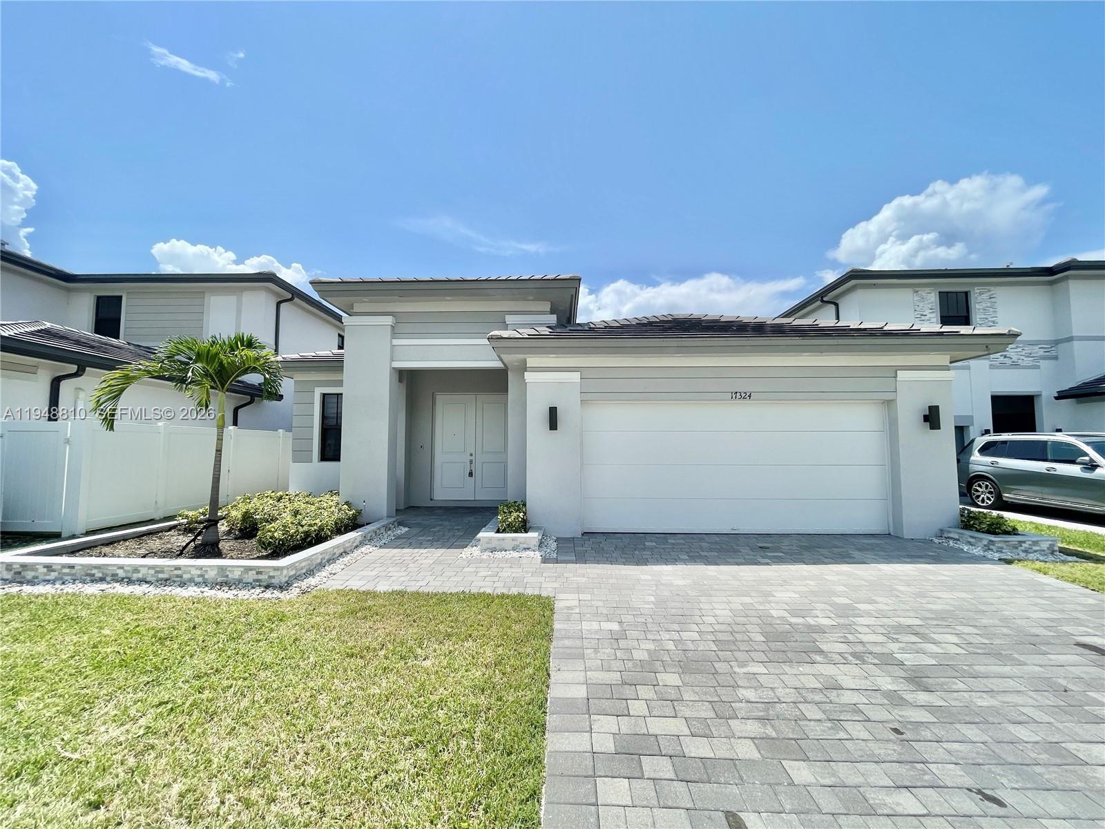 TUSCAN ISLES - Residential