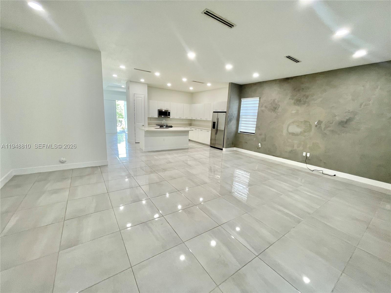 TUSCAN ISLES - Residential