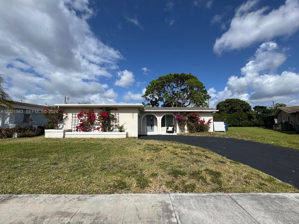 Photo of 2631 NW 94th Ave #2631, Sunrise, FL 33322 (MLS # A12021983)