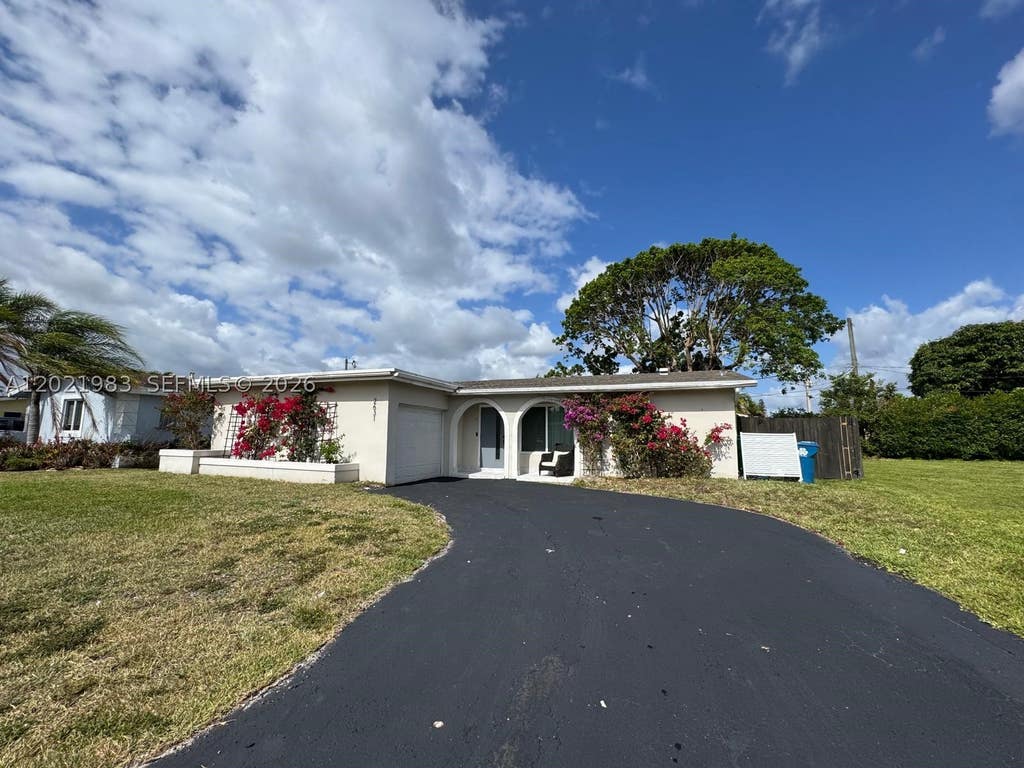 Photo of 2631 NW 94th Ave #2631, Sunrise, FL 33322 (MLS # A12021983)