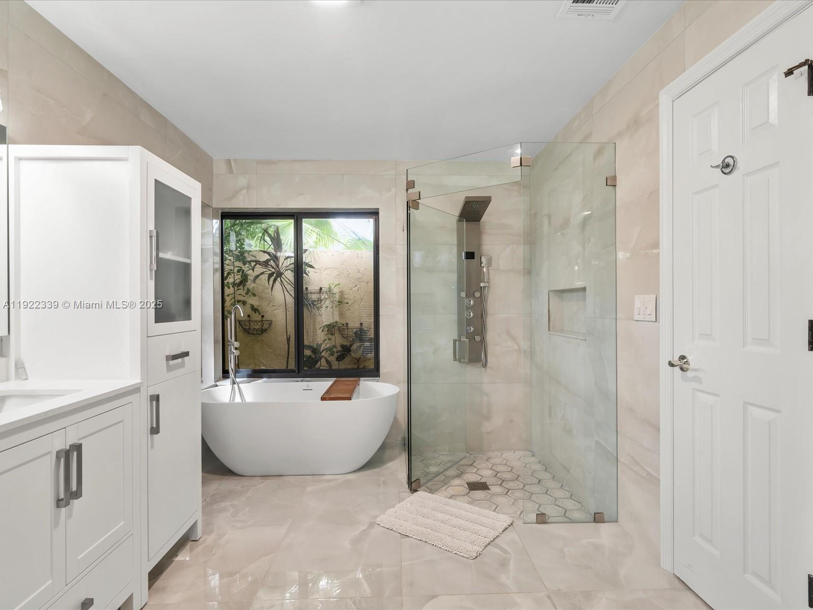 BONAVENTURE LAKES - Residential