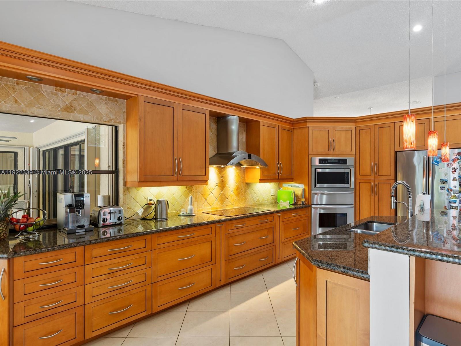 BONAVENTURE LAKES - Residential