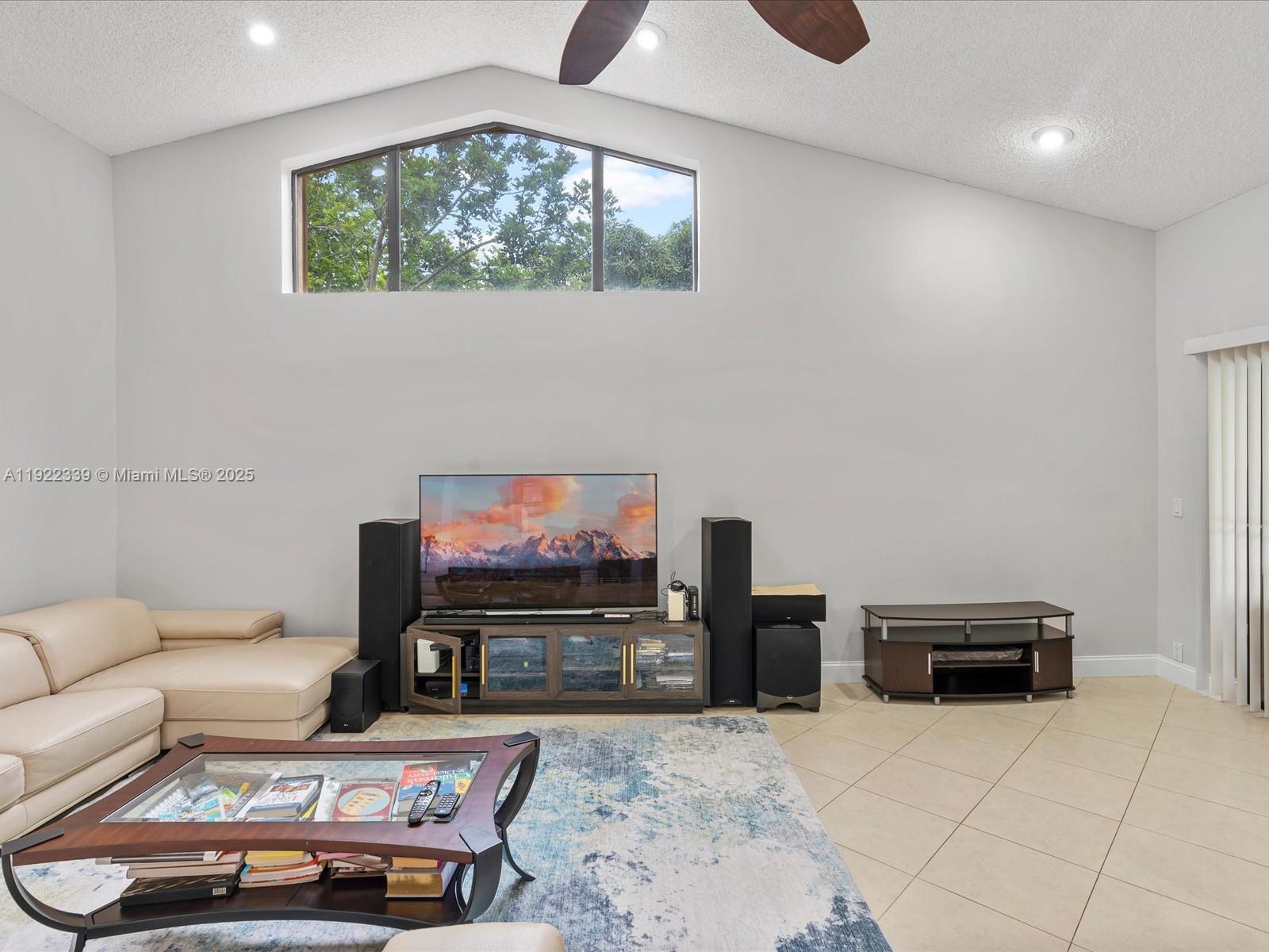 BONAVENTURE LAKES - Residential