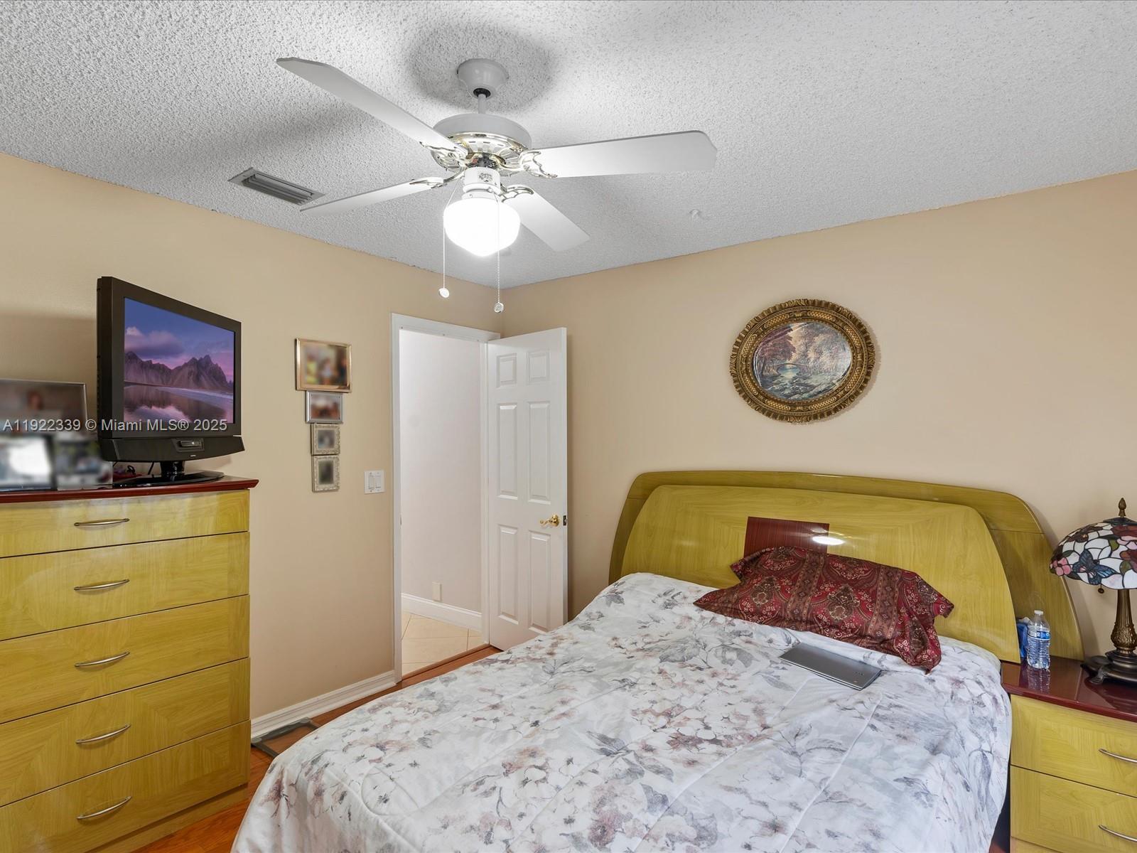 BONAVENTURE LAKES - Residential