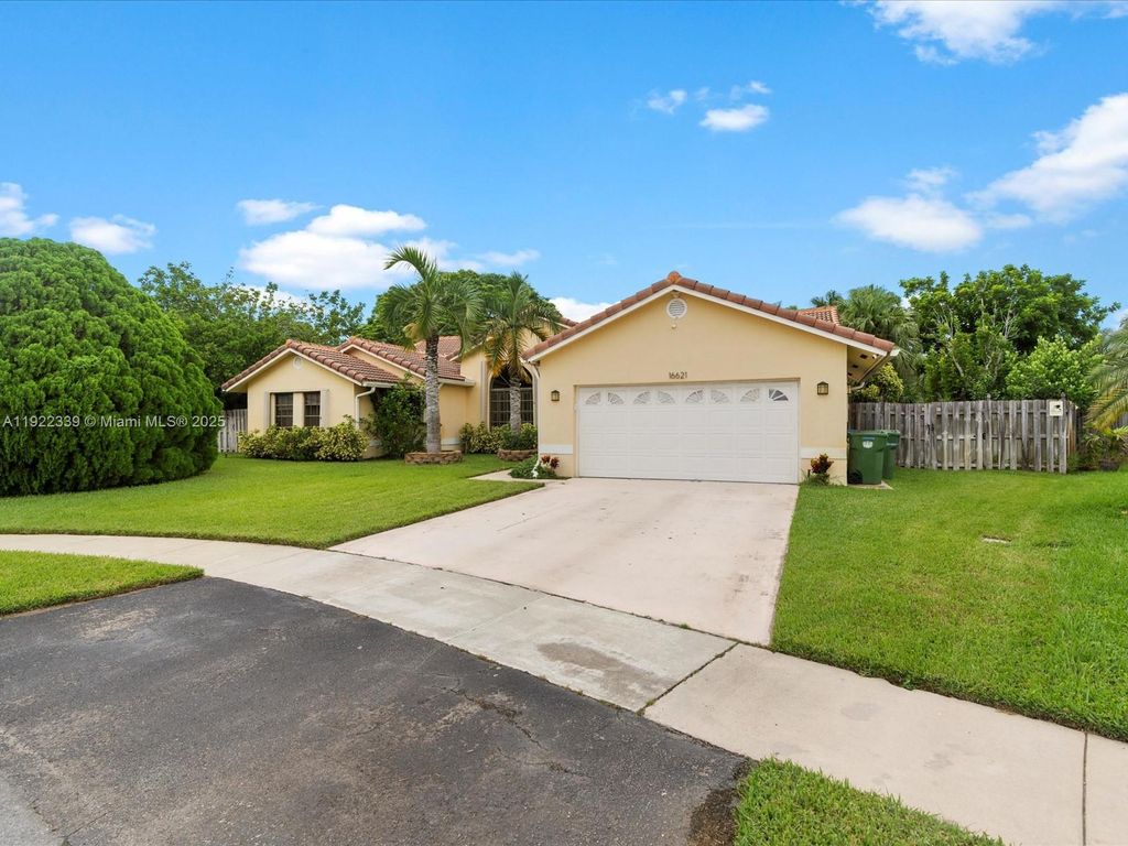 Photo of 16621 Royal Poinciana Ct, Weston, FL 33326 (MLS # A11922339)