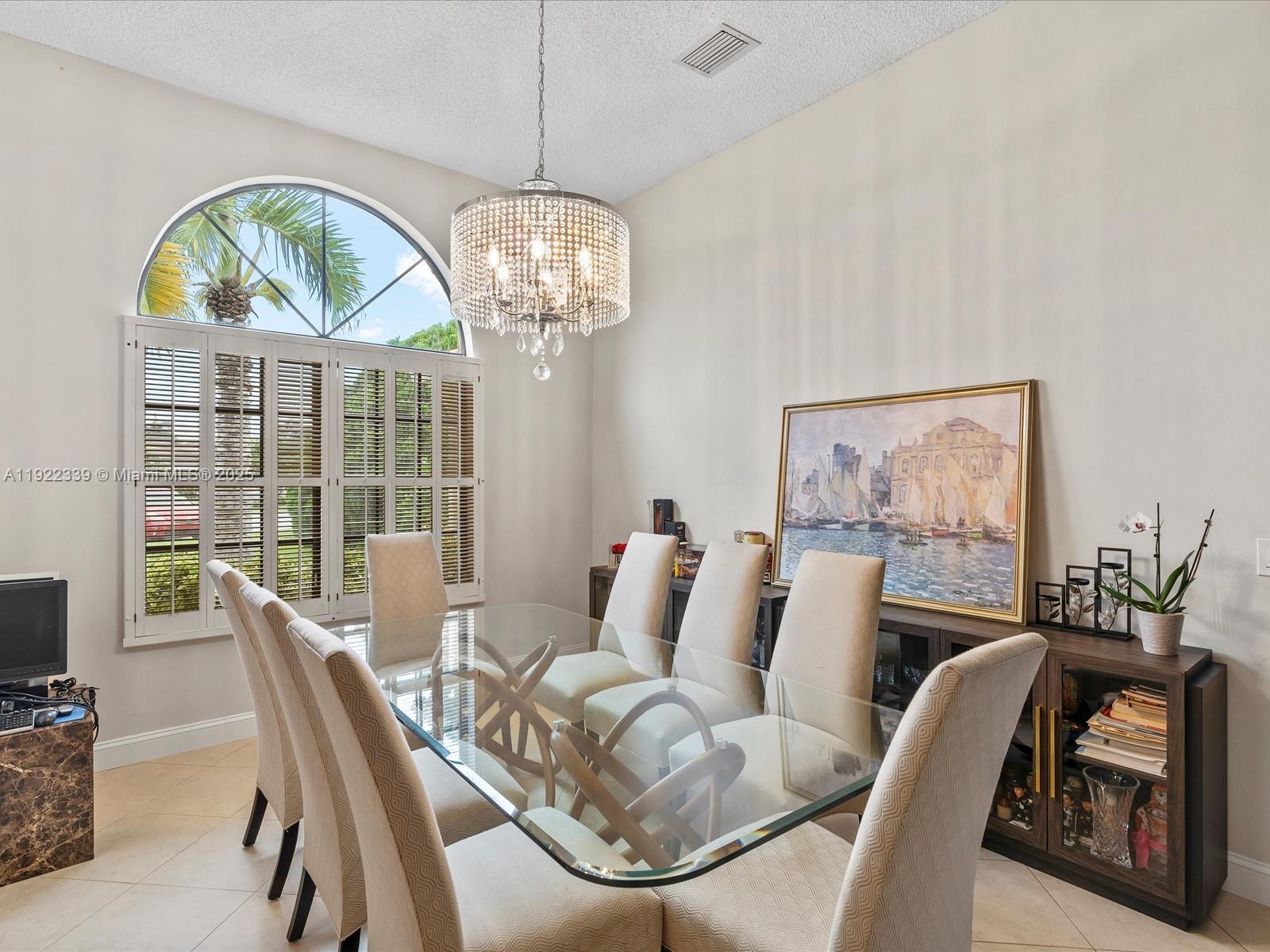 BONAVENTURE LAKES - Residential