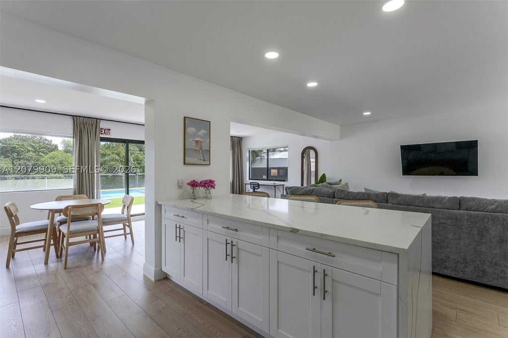 Photo of 317 N 31st Ave, Hollywood, FL 33021 (MLS # A12079909)