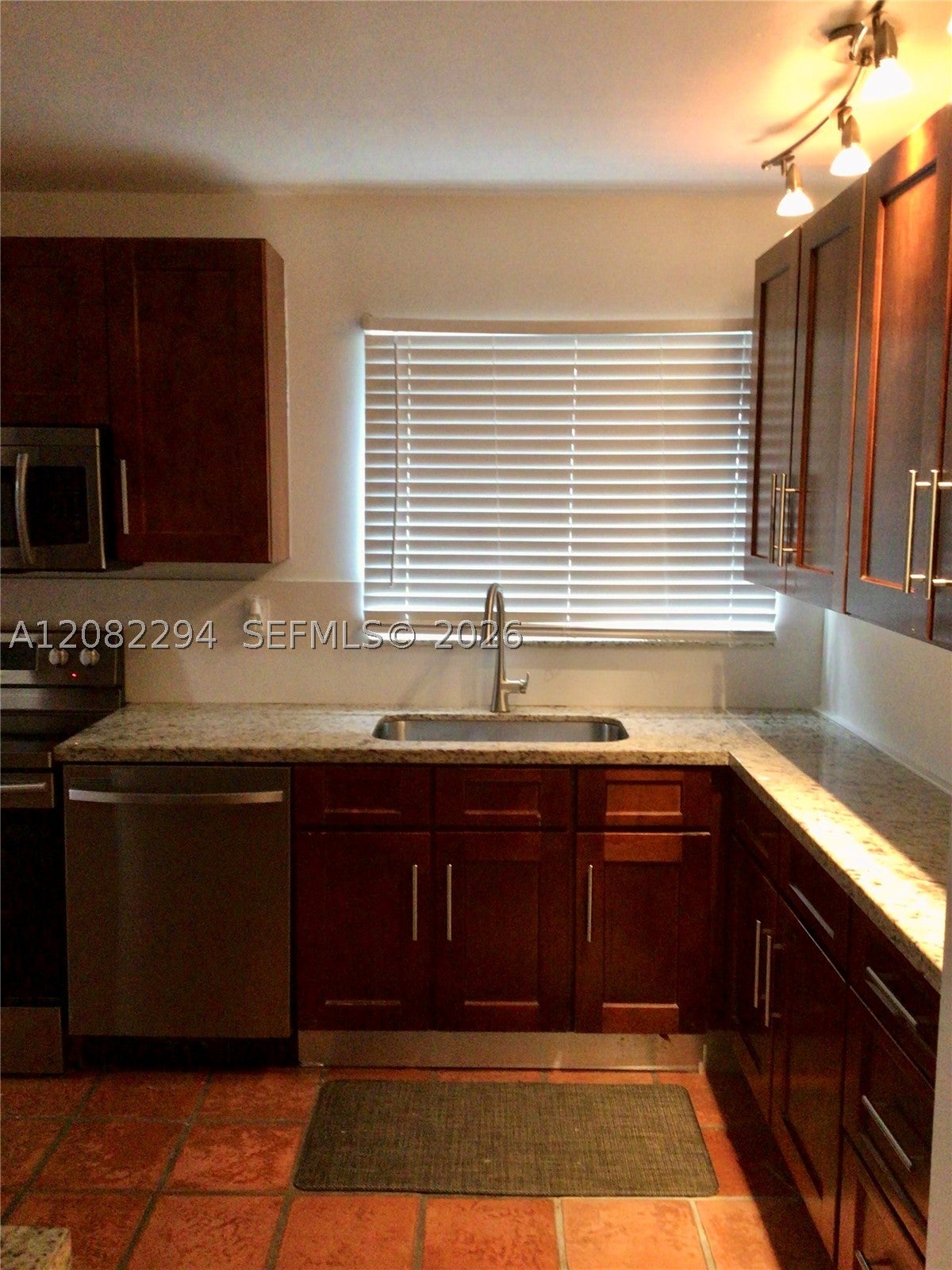 309 Bird Rd 309