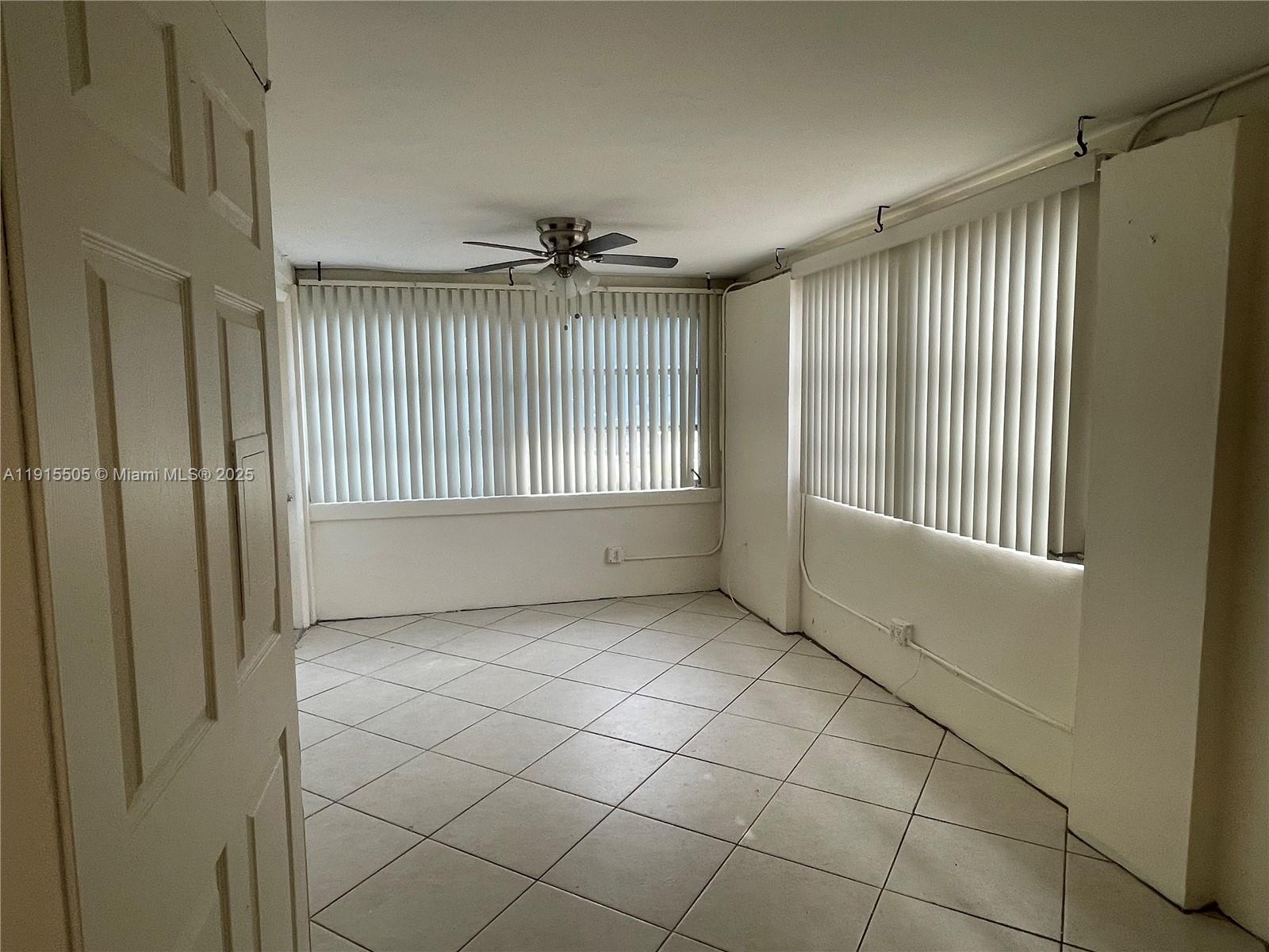 TOWN & COUNTRY ACRES - Residential Lease