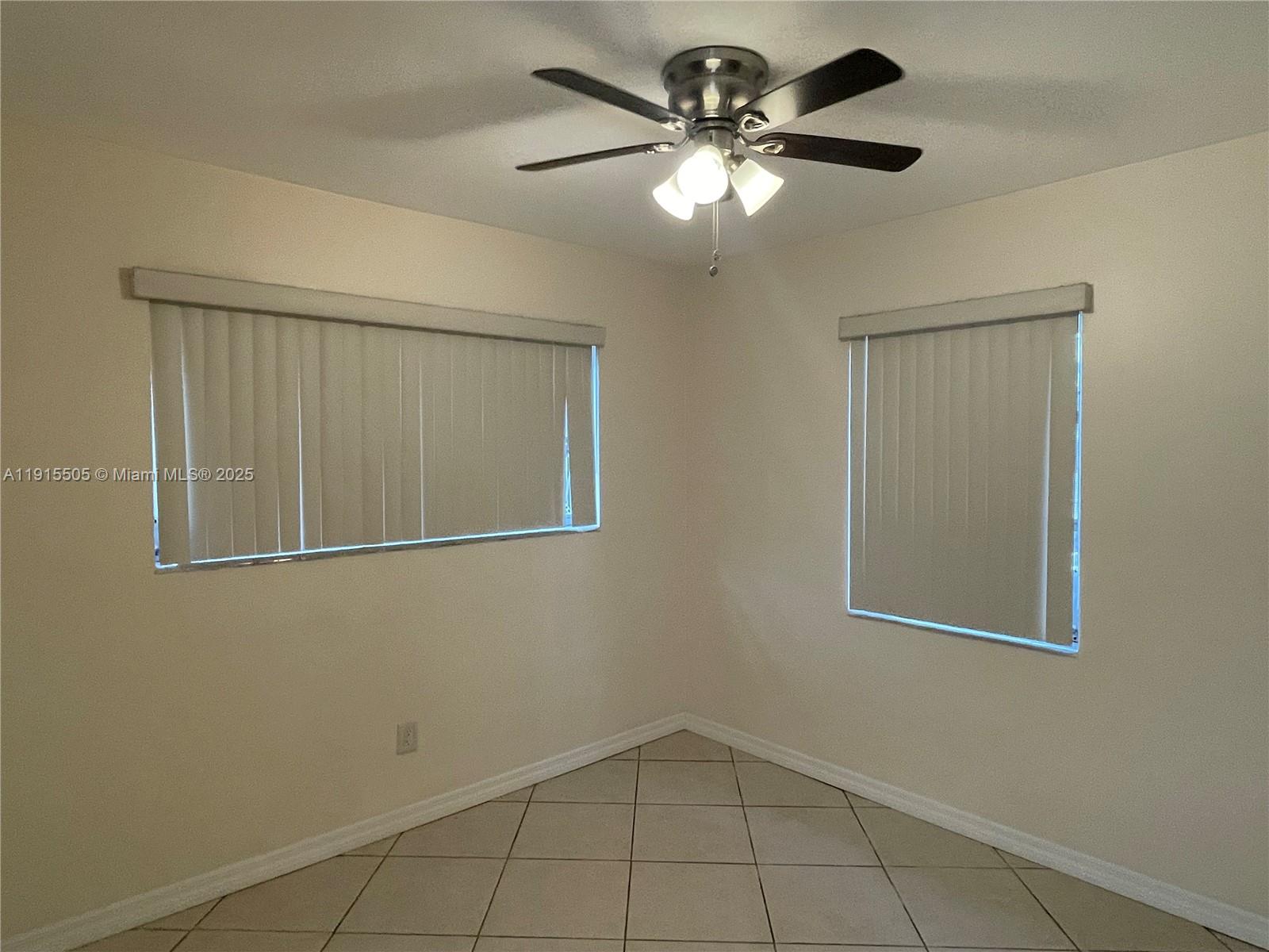 TOWN & COUNTRY ACRES - Residential Lease