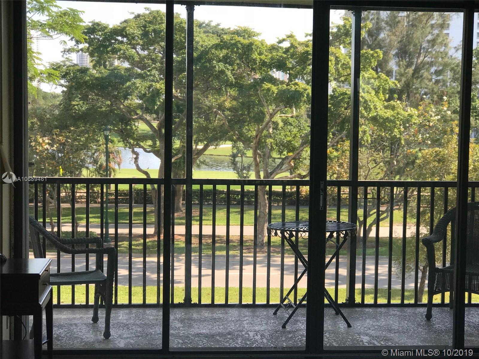spectacular location! tranquil view of Turnberry Golf course, Spacious 1 bedroom 1.5 bathroom in the heart of
aventura, Wood floors, newer a/ac, building offers: pool, gym, BBQ area. Close to Aventura mall, waterways,
Gulfstream park, restaurant. best price unit! UNFURNISHED