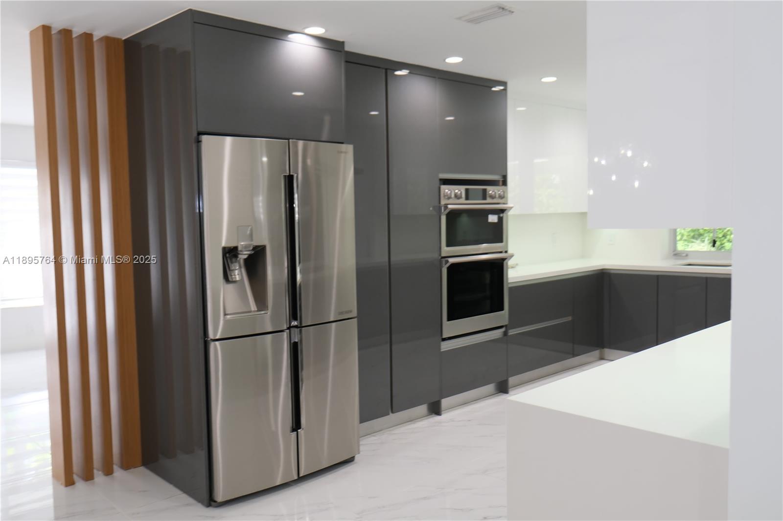 HEFTLER HOMES SEC 1 - Residential Lease