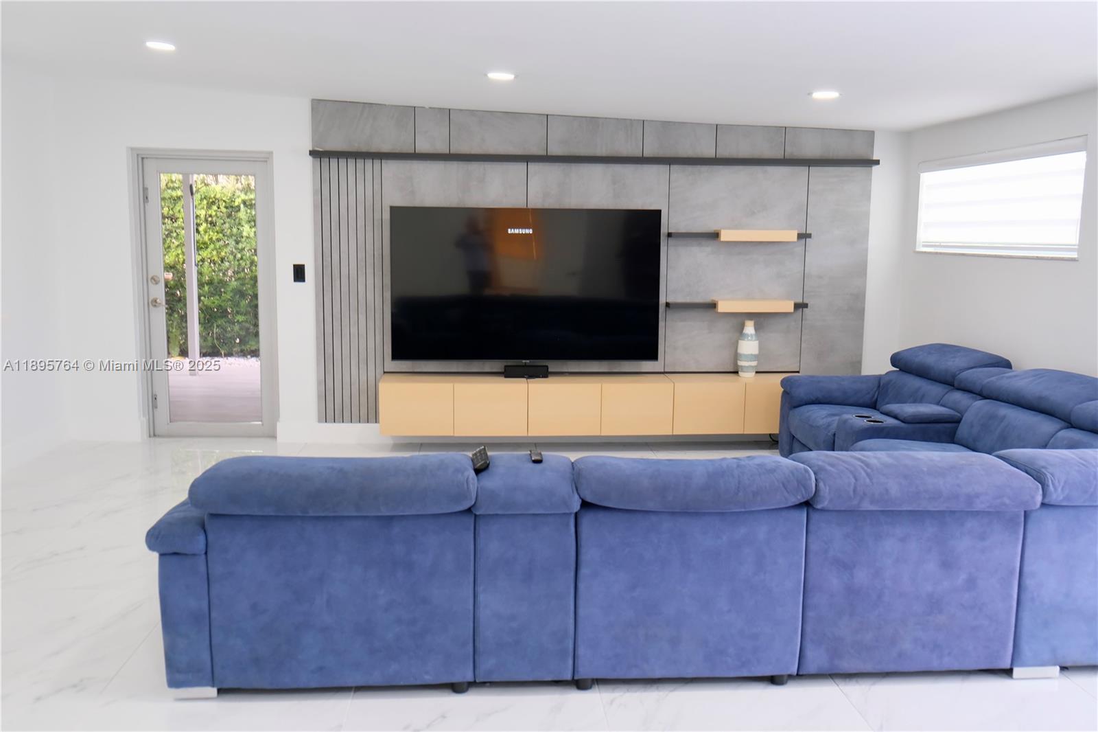 HEFTLER HOMES SEC 1 - Residential Lease