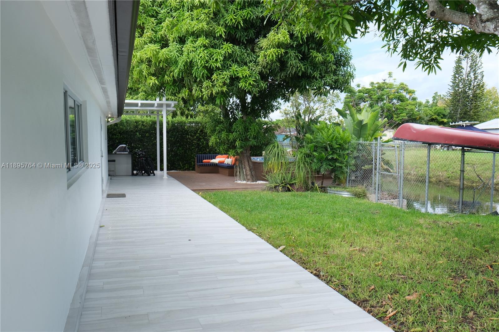 HEFTLER HOMES SEC 1 - Residential Lease