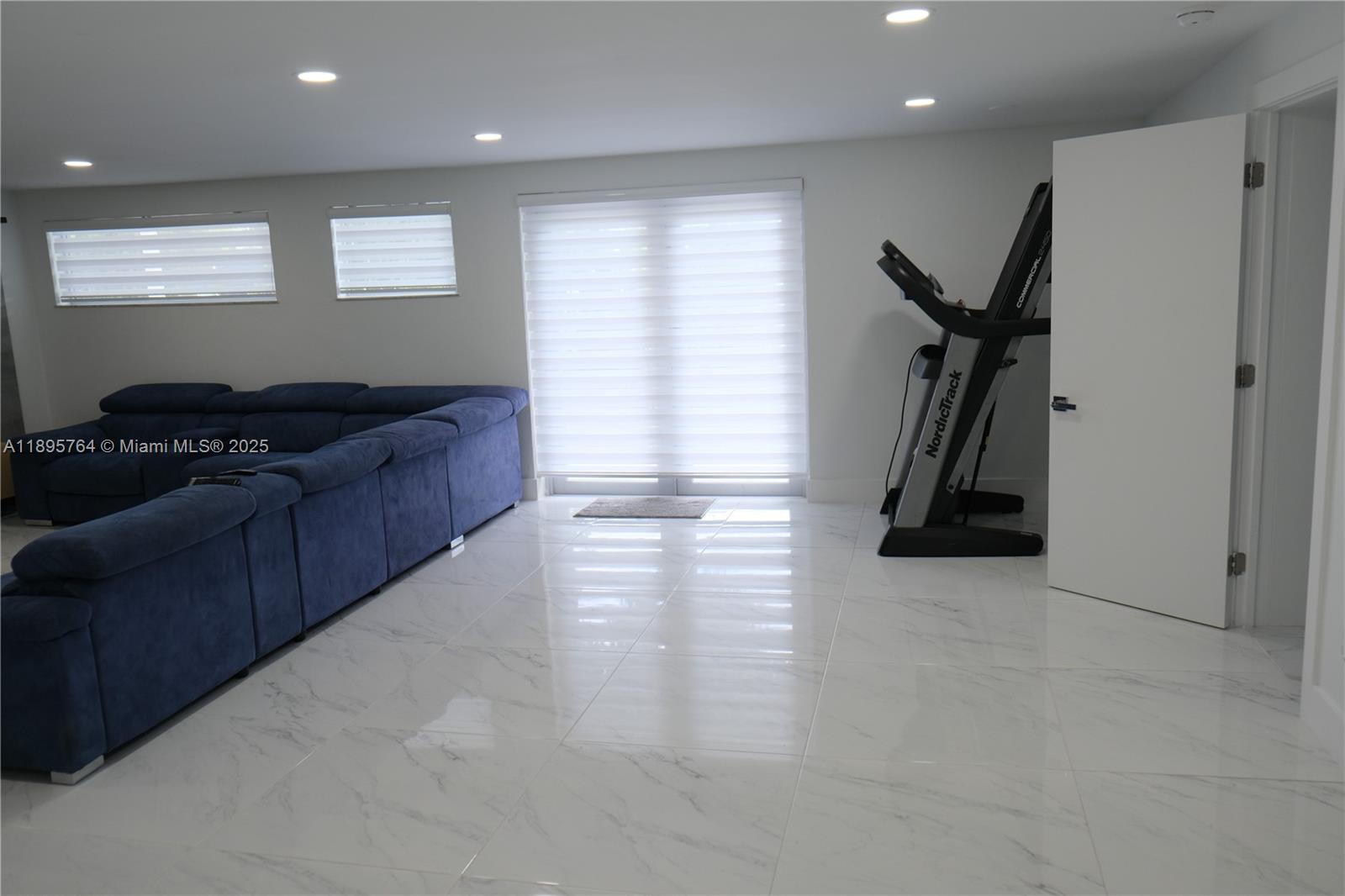 HEFTLER HOMES SEC 1 - Residential Lease