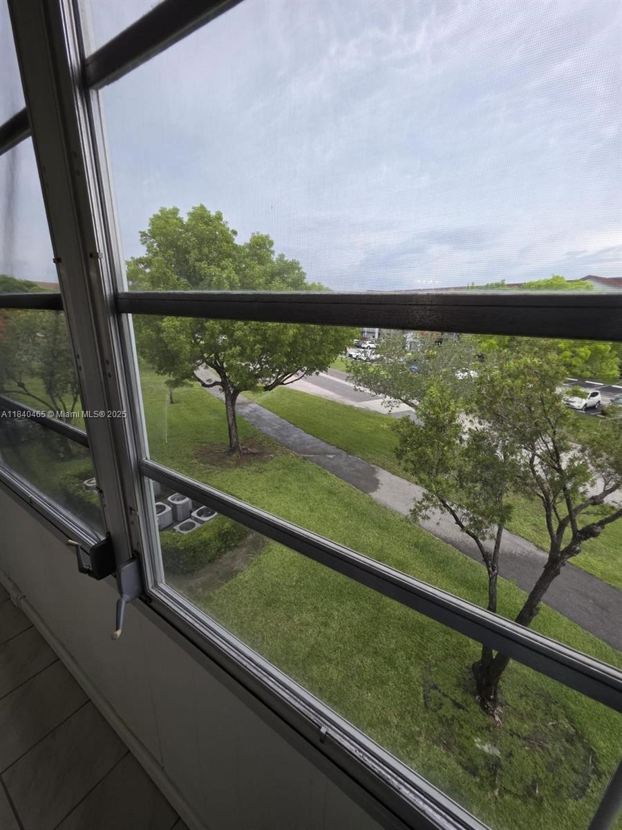 CAMBRIDGE AT CENTURY VILL - Residential