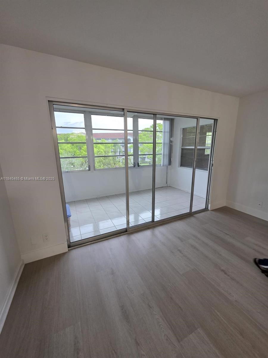 CAMBRIDGE AT CENTURY VILL - Residential