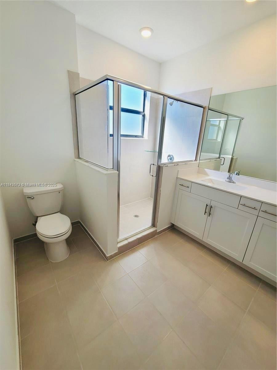 D & B SUBDIVISION - Residential Lease