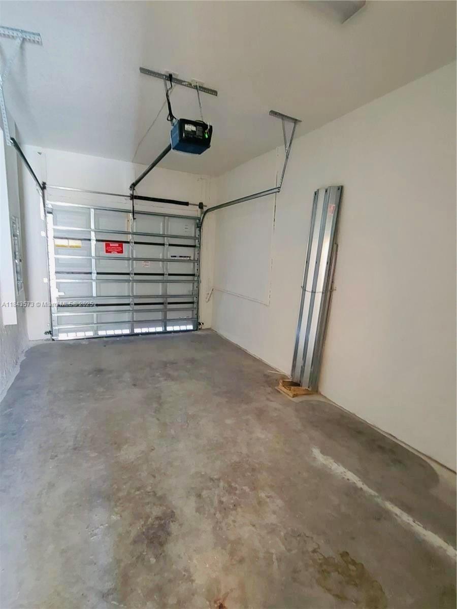 D & B SUBDIVISION - Residential Lease