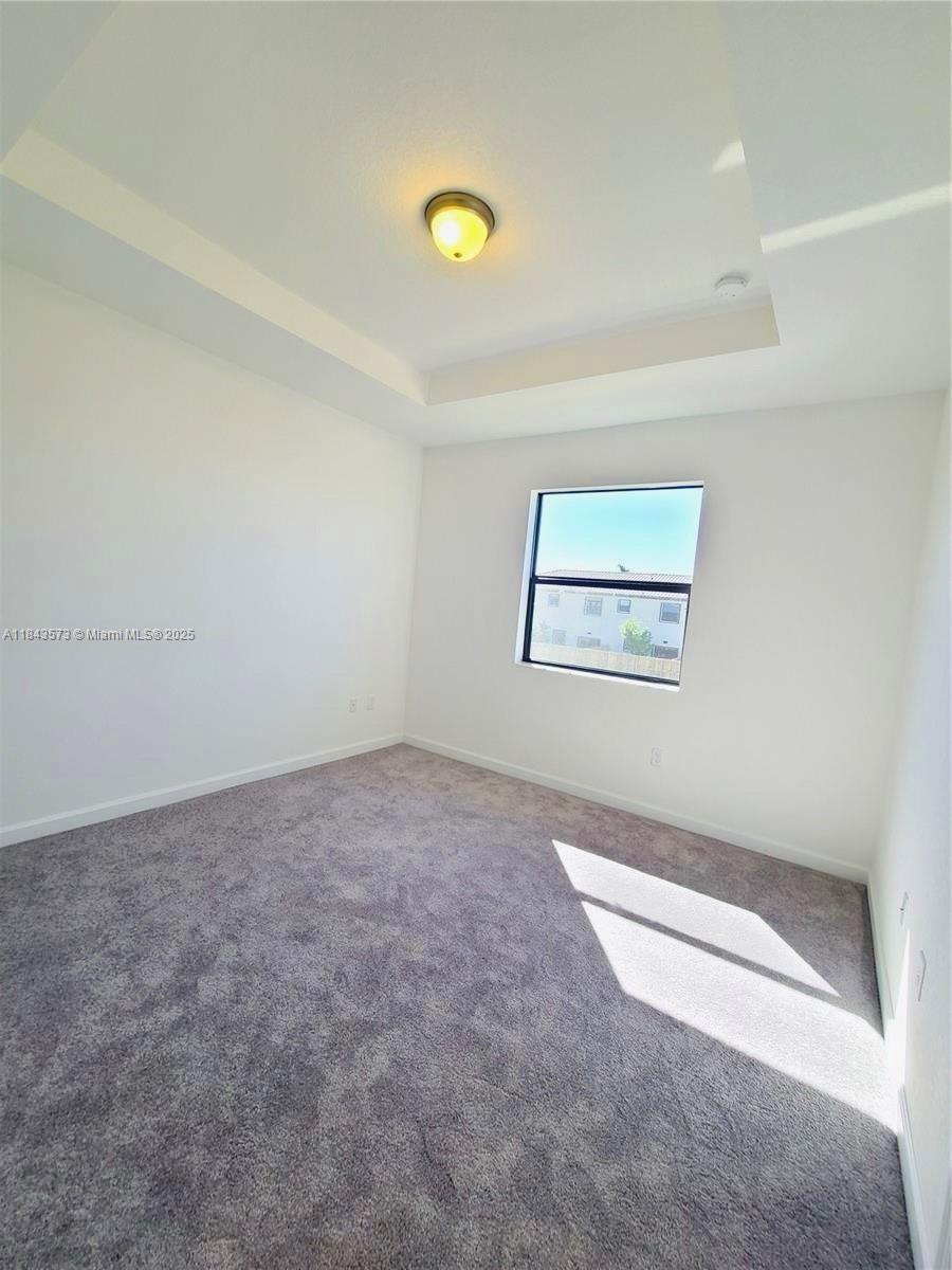 D & B SUBDIVISION - Residential Lease