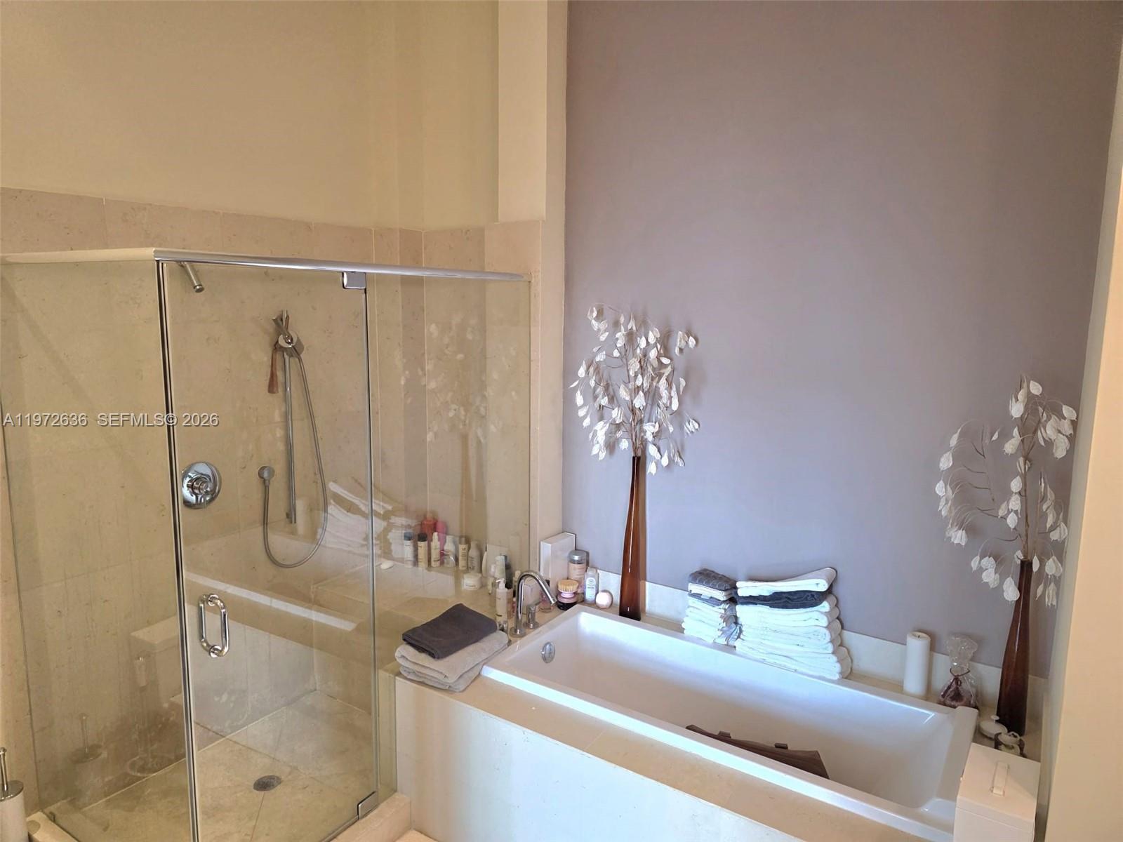 ICON BRICKELL NO TWO - Residential