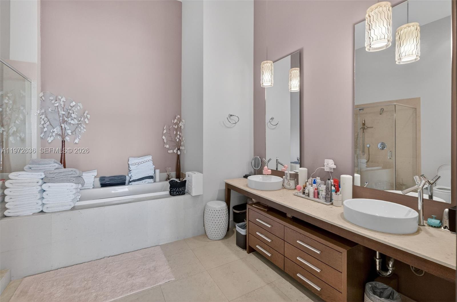 ICON BRICKELL NO TWO - Residential