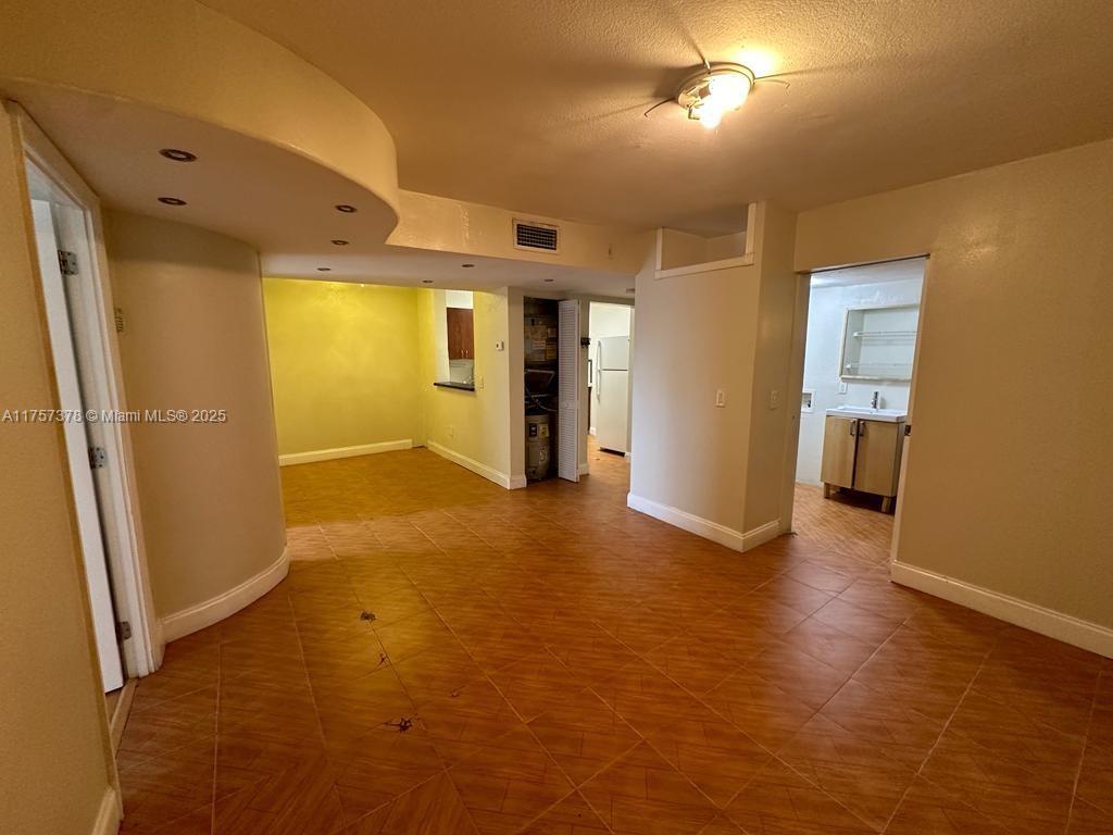 MONTECARLO CONDO - Residential