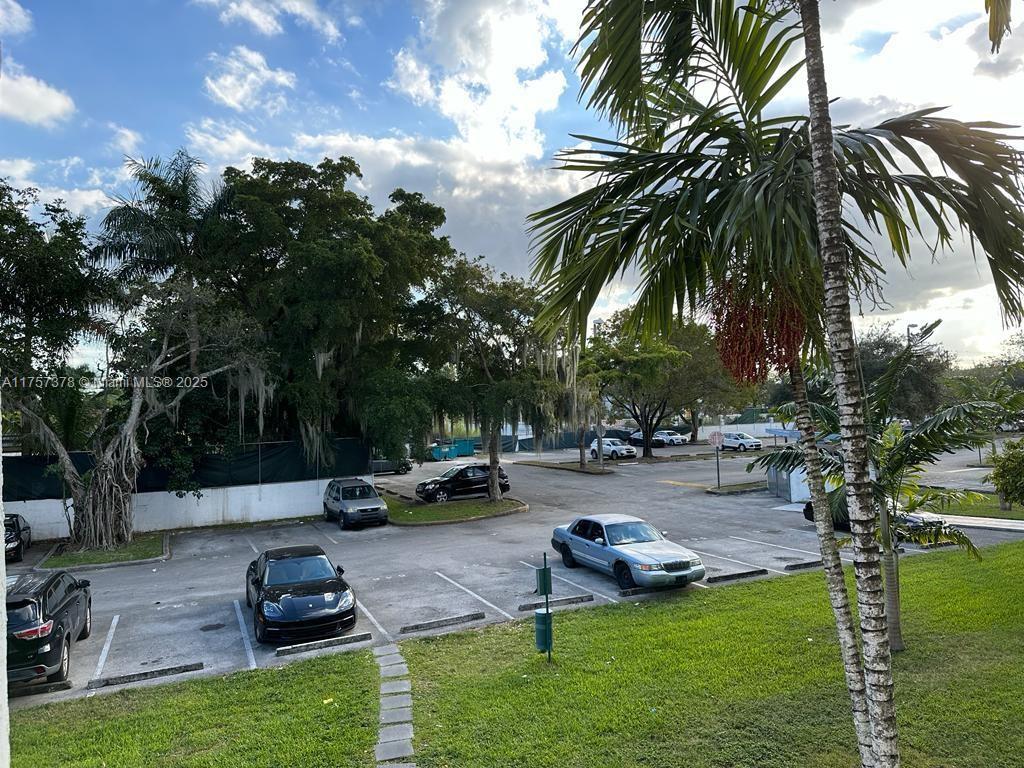 MONTECARLO CONDO - Residential