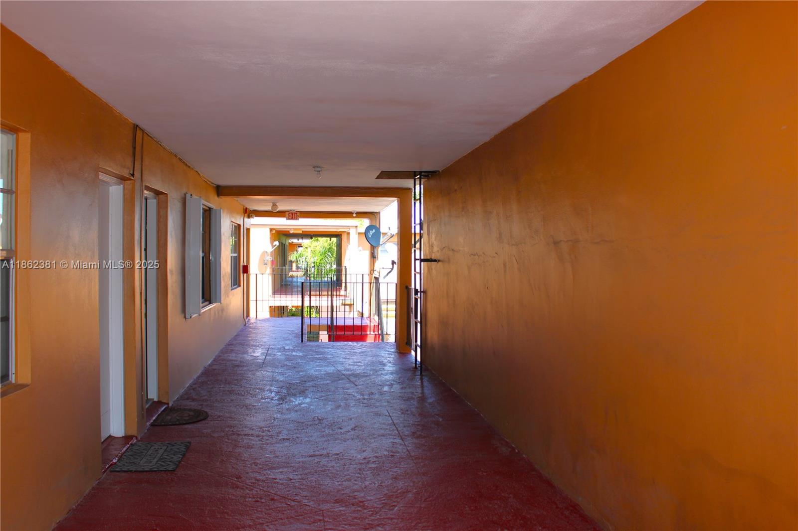 THE KENSINGTON CONDO - Residential