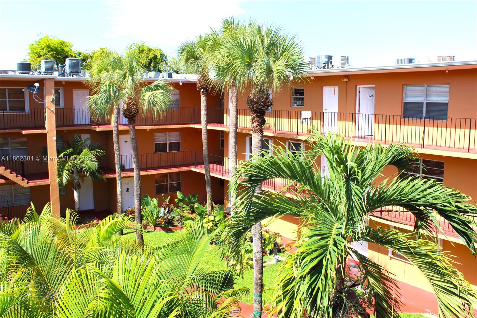 THE KENSINGTON CONDO - Residential