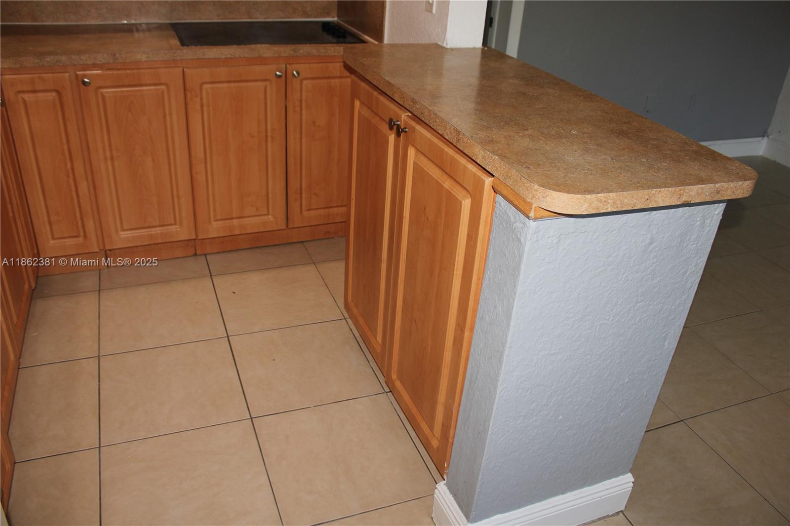 THE KENSINGTON CONDO - Residential