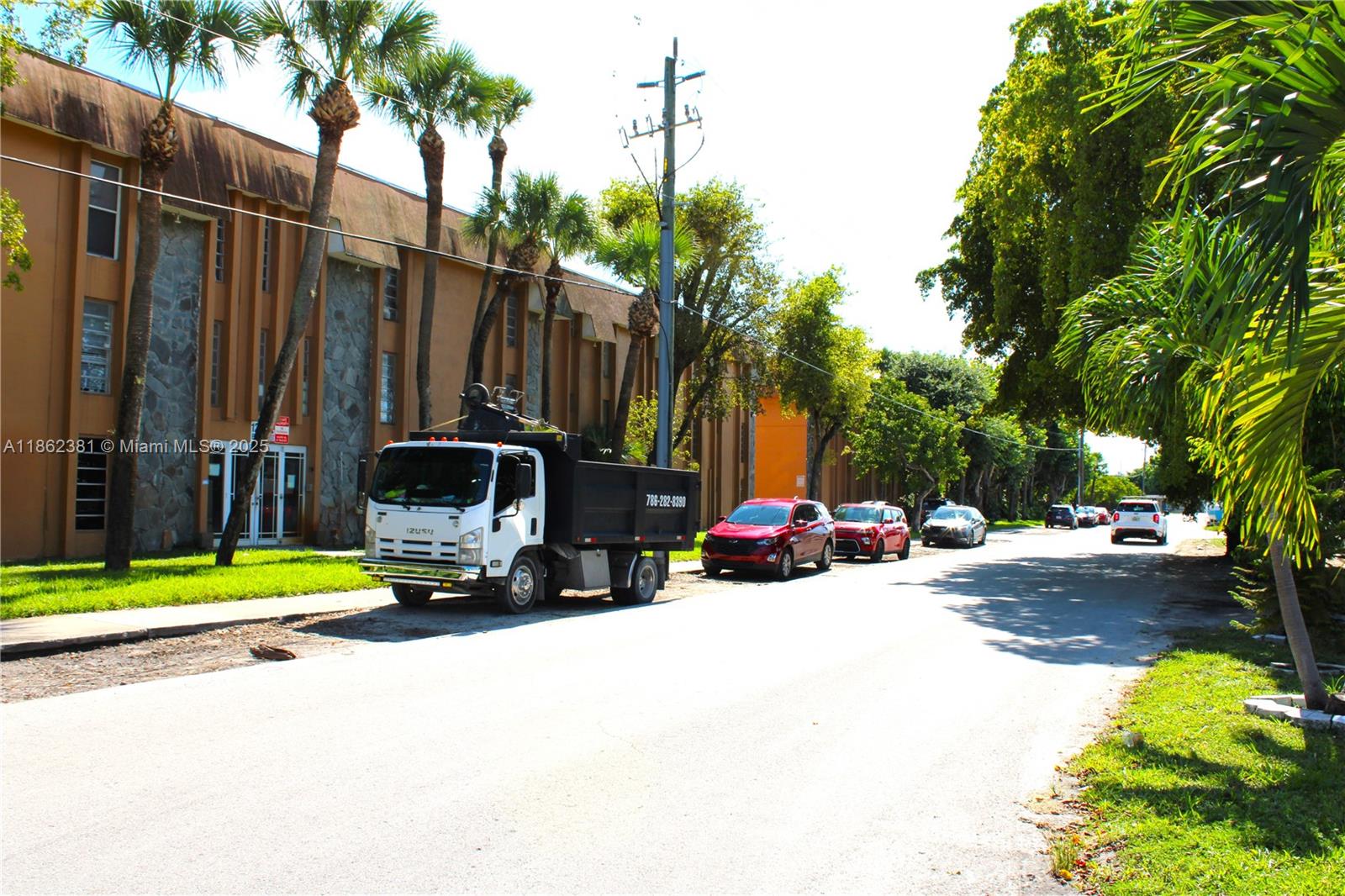 THE KENSINGTON CONDO - Residential