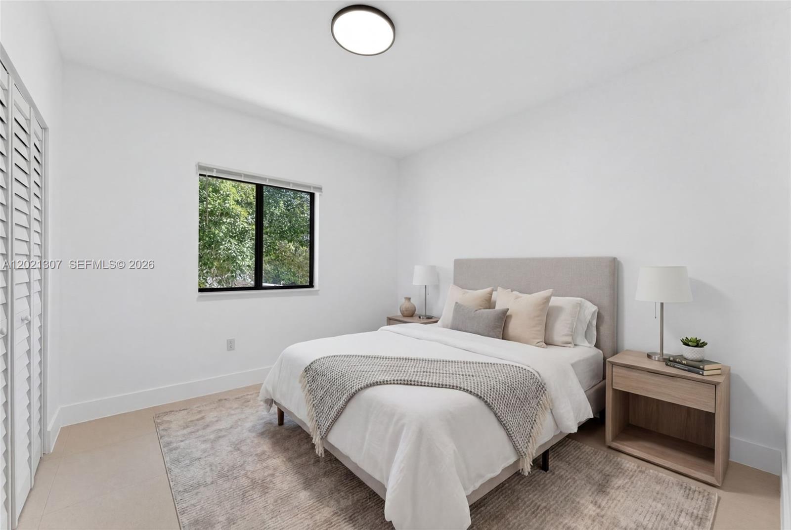 17TH AVE MANOR - Residential Income