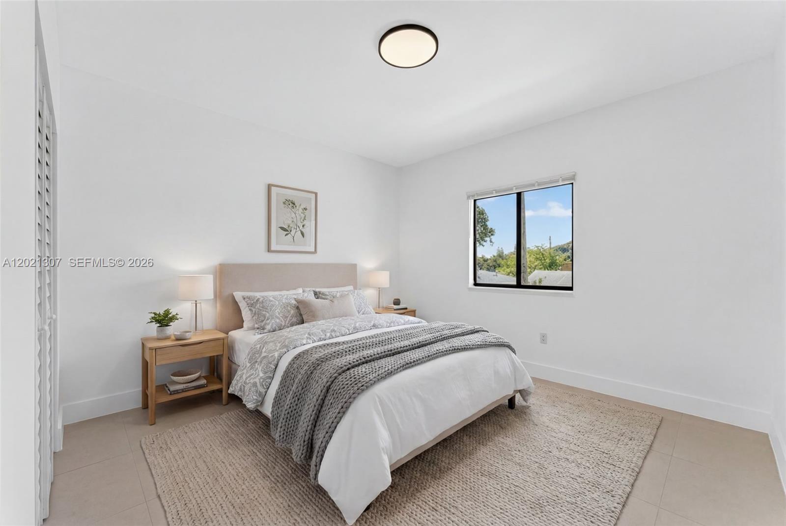 17TH AVE MANOR - Residential Income