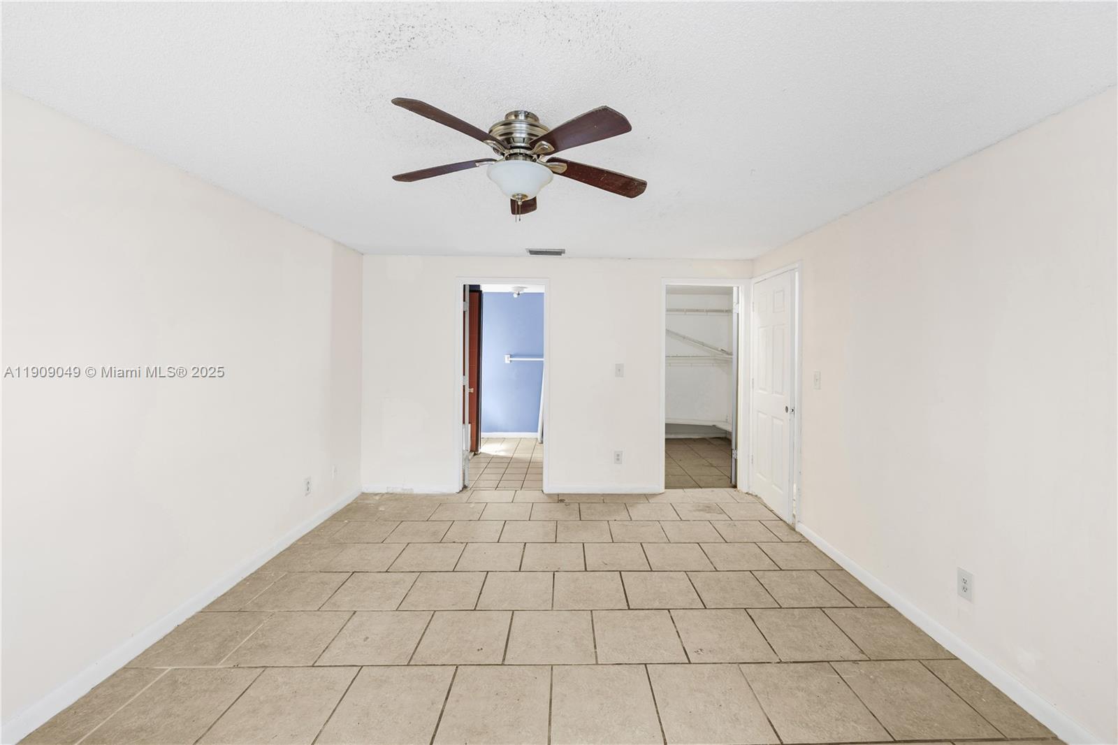 CRESTWOOD SUB UNIT 2 - Residential