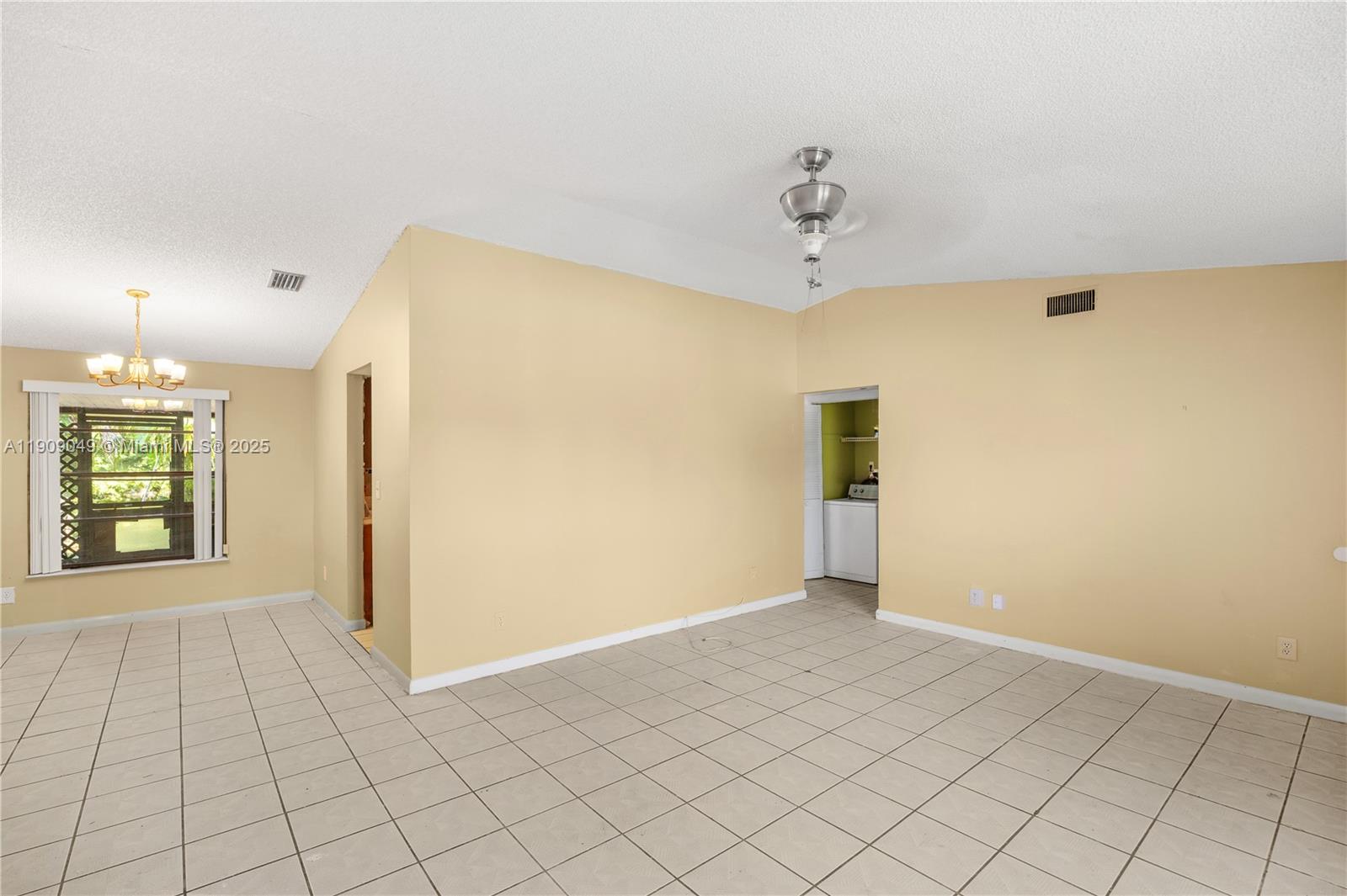 CRESTWOOD SUB UNIT 2 - Residential