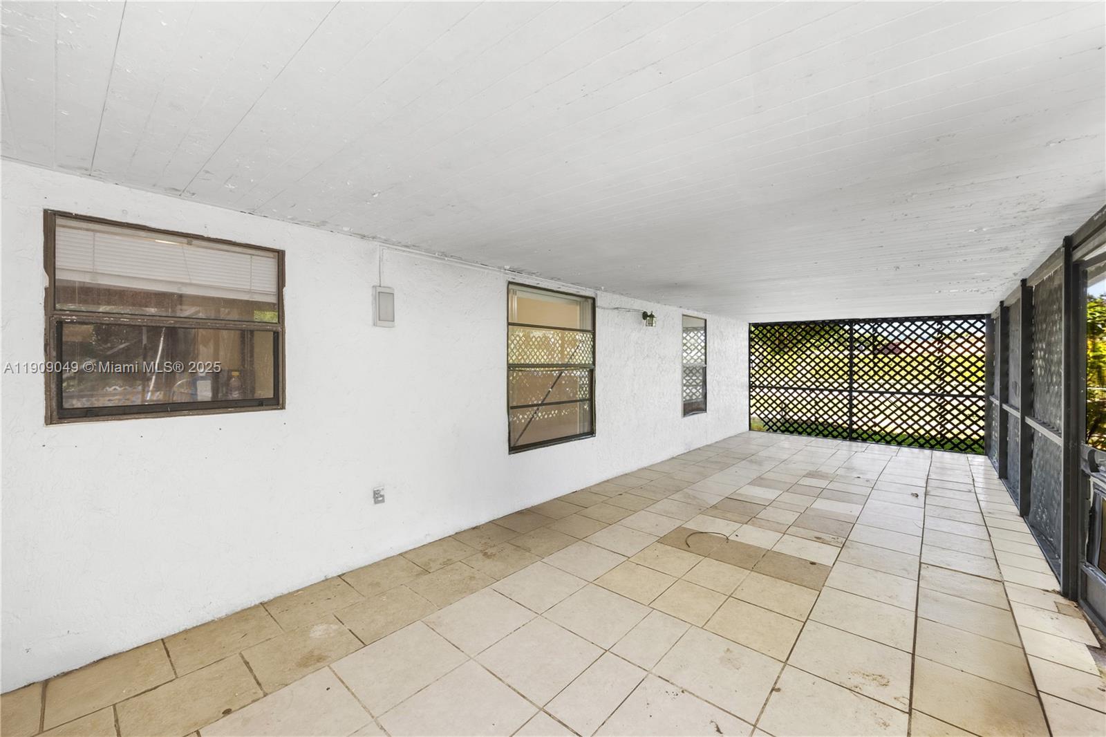 CRESTWOOD SUB UNIT 2 - Residential