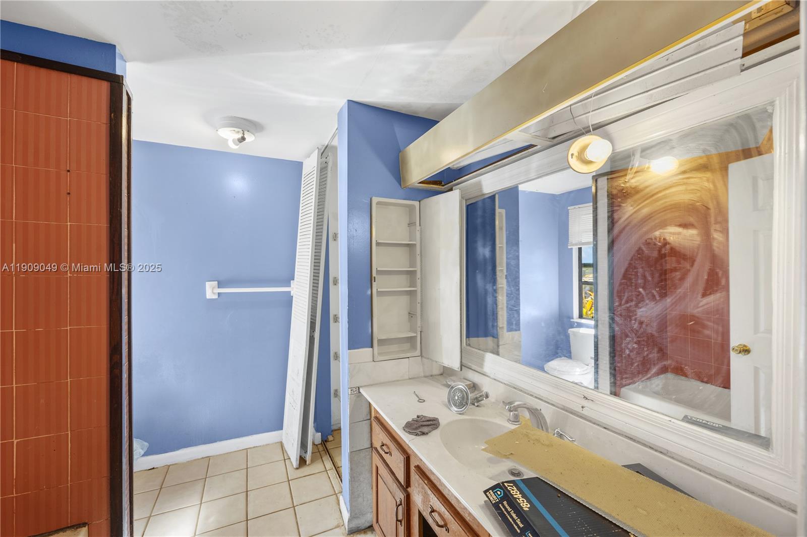 CRESTWOOD SUB UNIT 2 - Residential