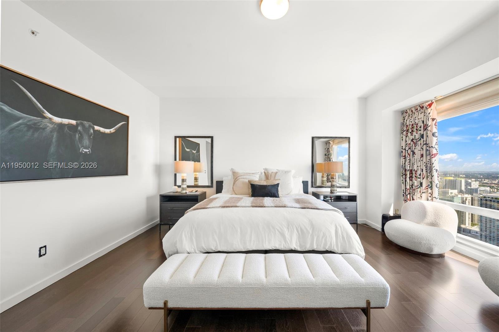 FOUR SEASONS RESIDENCES - Residential