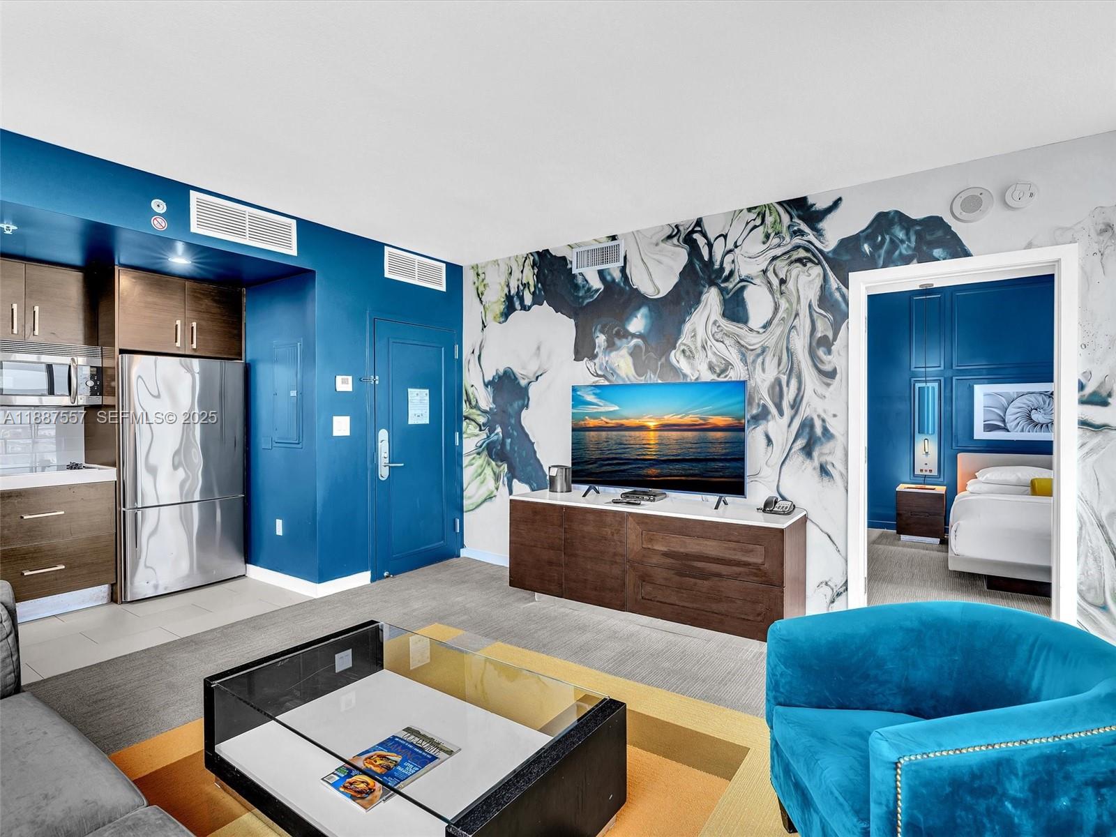 SOLE CONDO - Residential