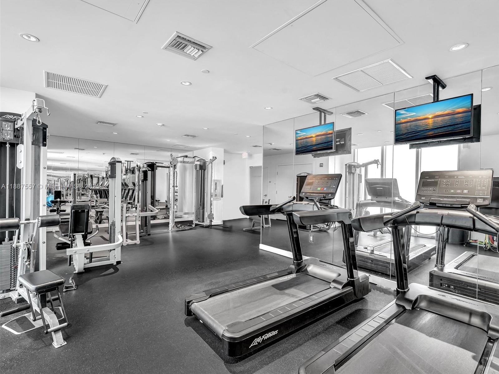 SOLE CONDO - Residential