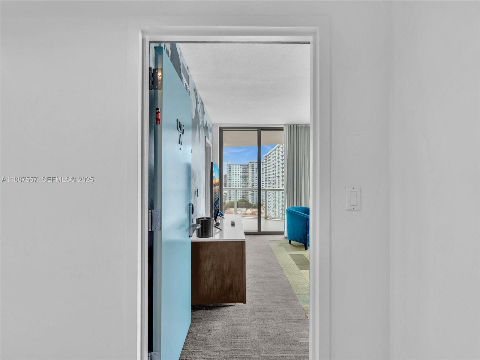 17315 Collins Ave 1106