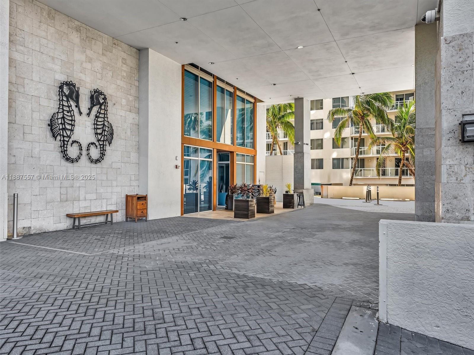 SOLE CONDO - Residential