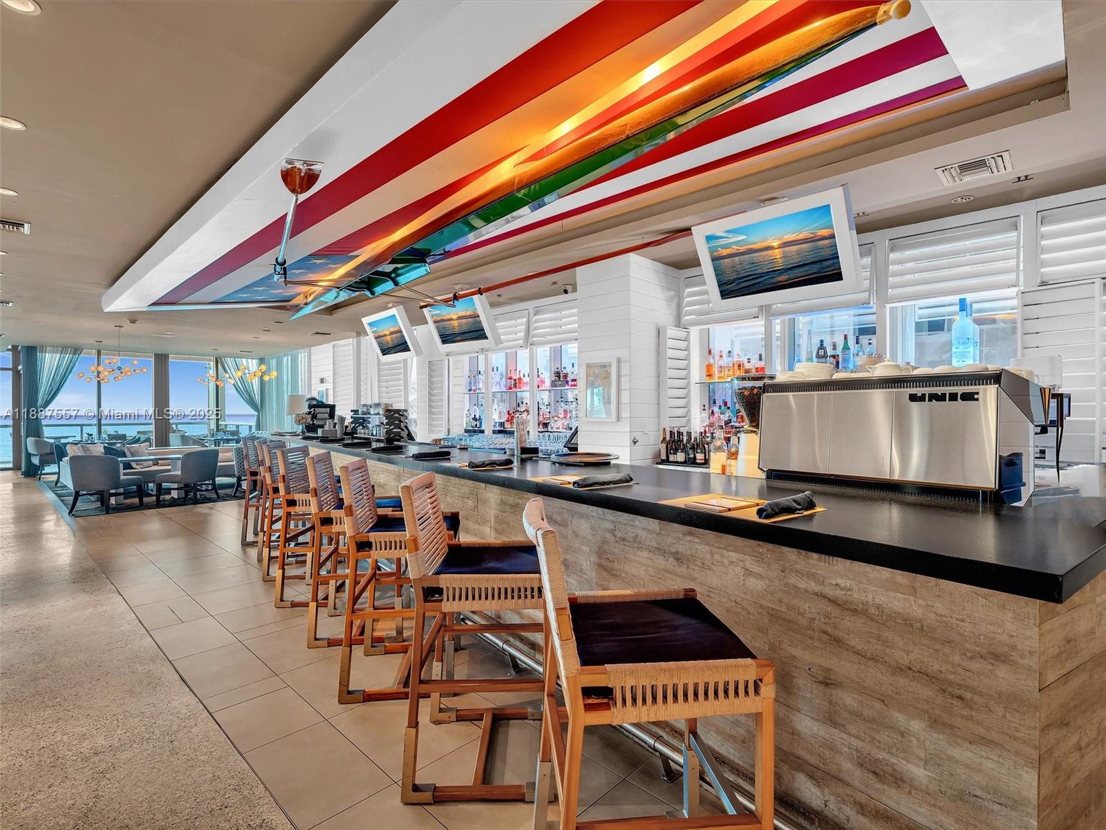 SOLE CONDO - Residential