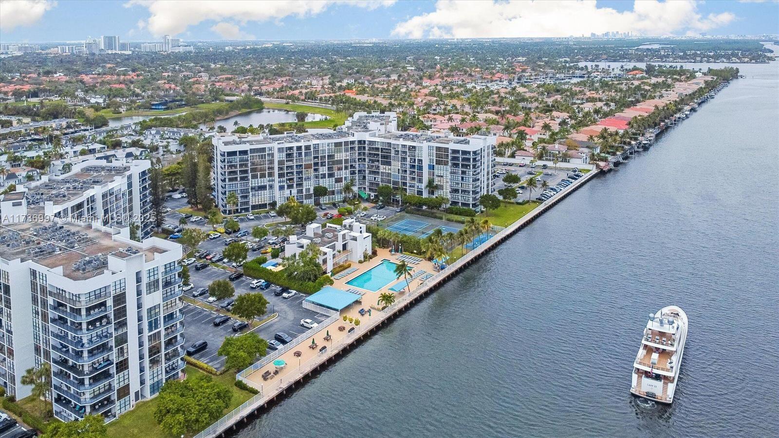 OCEANVIEW PARK CONDO - Residential