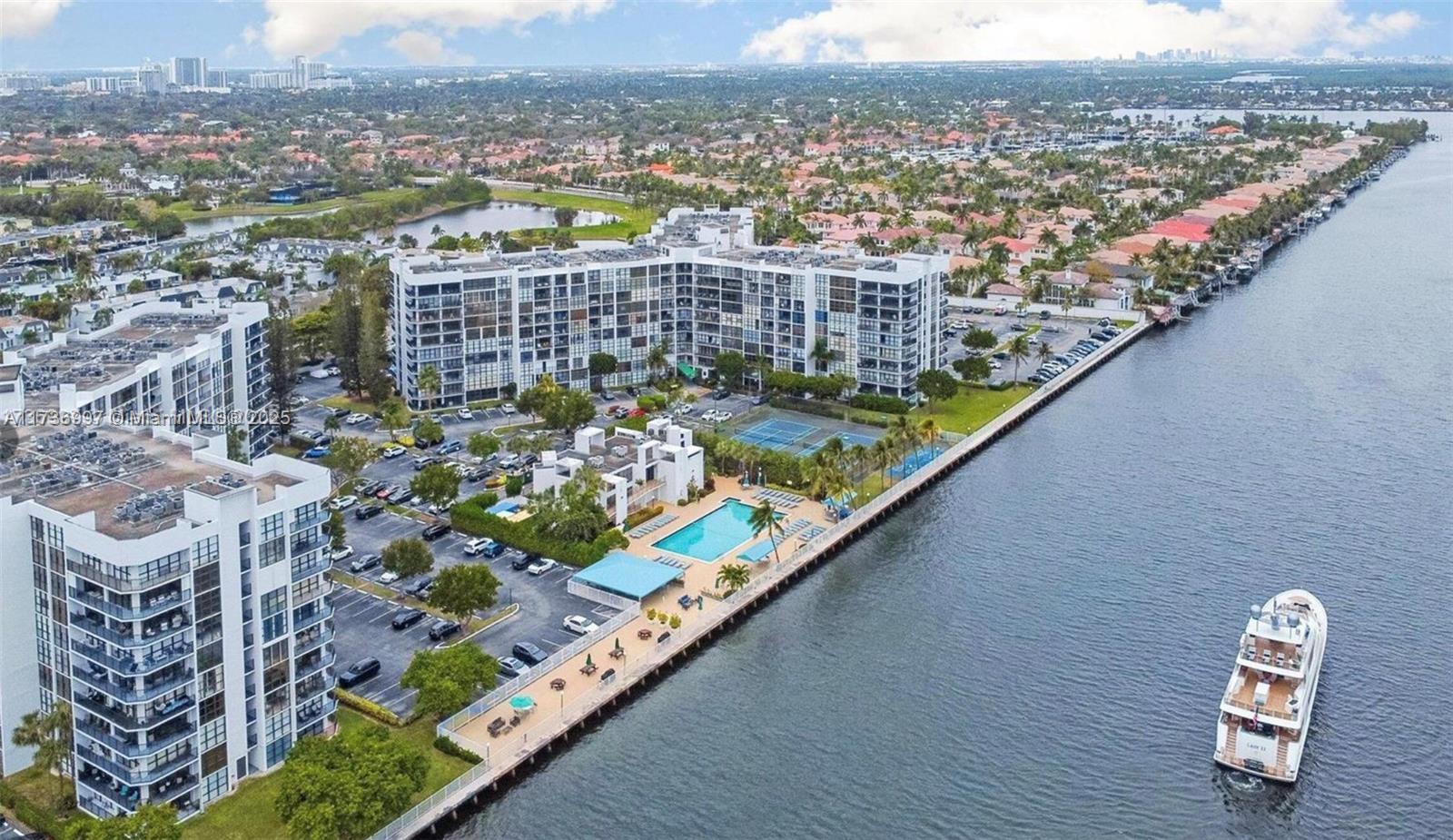 OCEANVIEW PARK CONDO - Residential