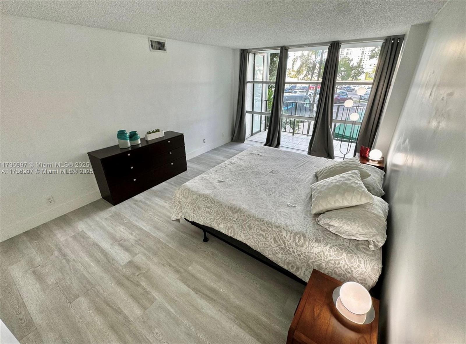 OCEANVIEW PARK CONDO - Residential